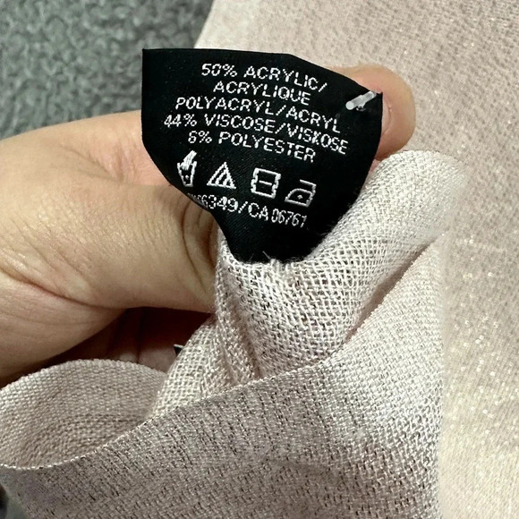 Lord & Taylor Scarf Womnes One Size Pink Glitter Shimmer Fringe Wrap‎ NWT - Picture 5 of 5